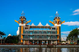 Tips Untuk Menikmati Pemandangan Indah dari Menara Pandang di Kalimantan Selatan - Beritaja